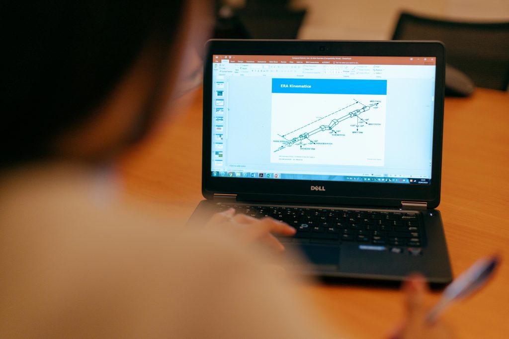 Sistema de gestión con analítica de datos